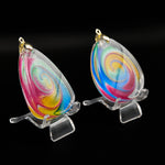 Twin-pendant "cosmic colours