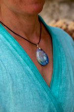 Twin-pendant "cosmic colours